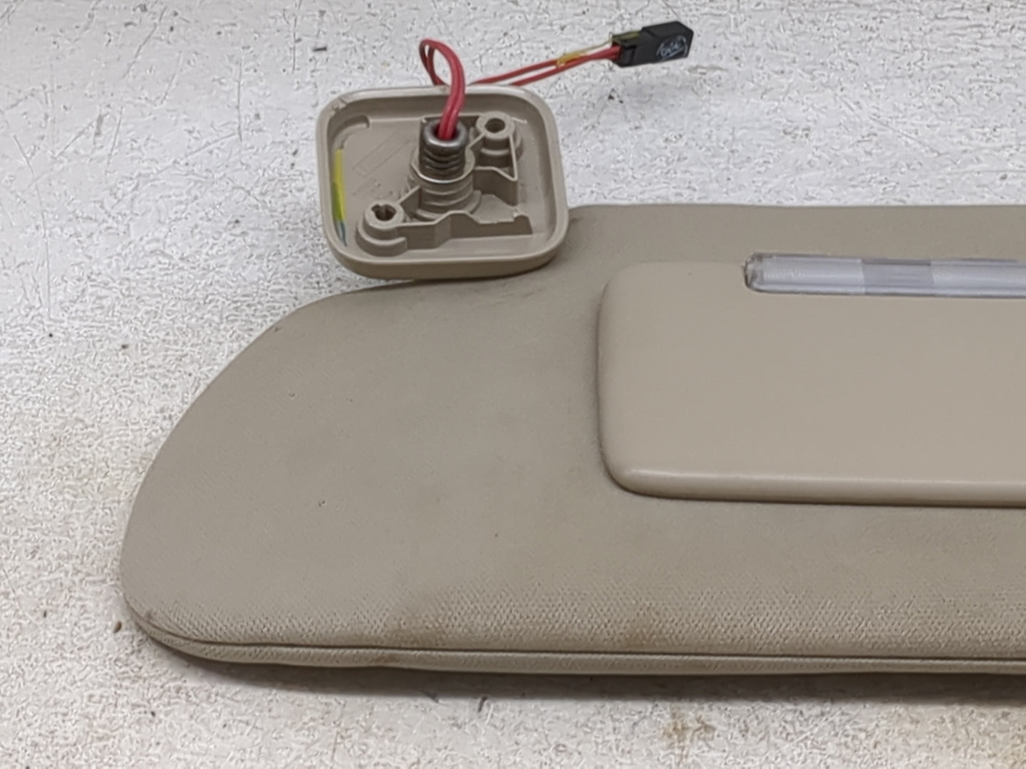 2009-2012 Ford Flex Sun Visor Shade Replacement Driver Left Mirror Fits Fits 2009 2010 2011 2012 OEM Used Auto Parts - Oemus