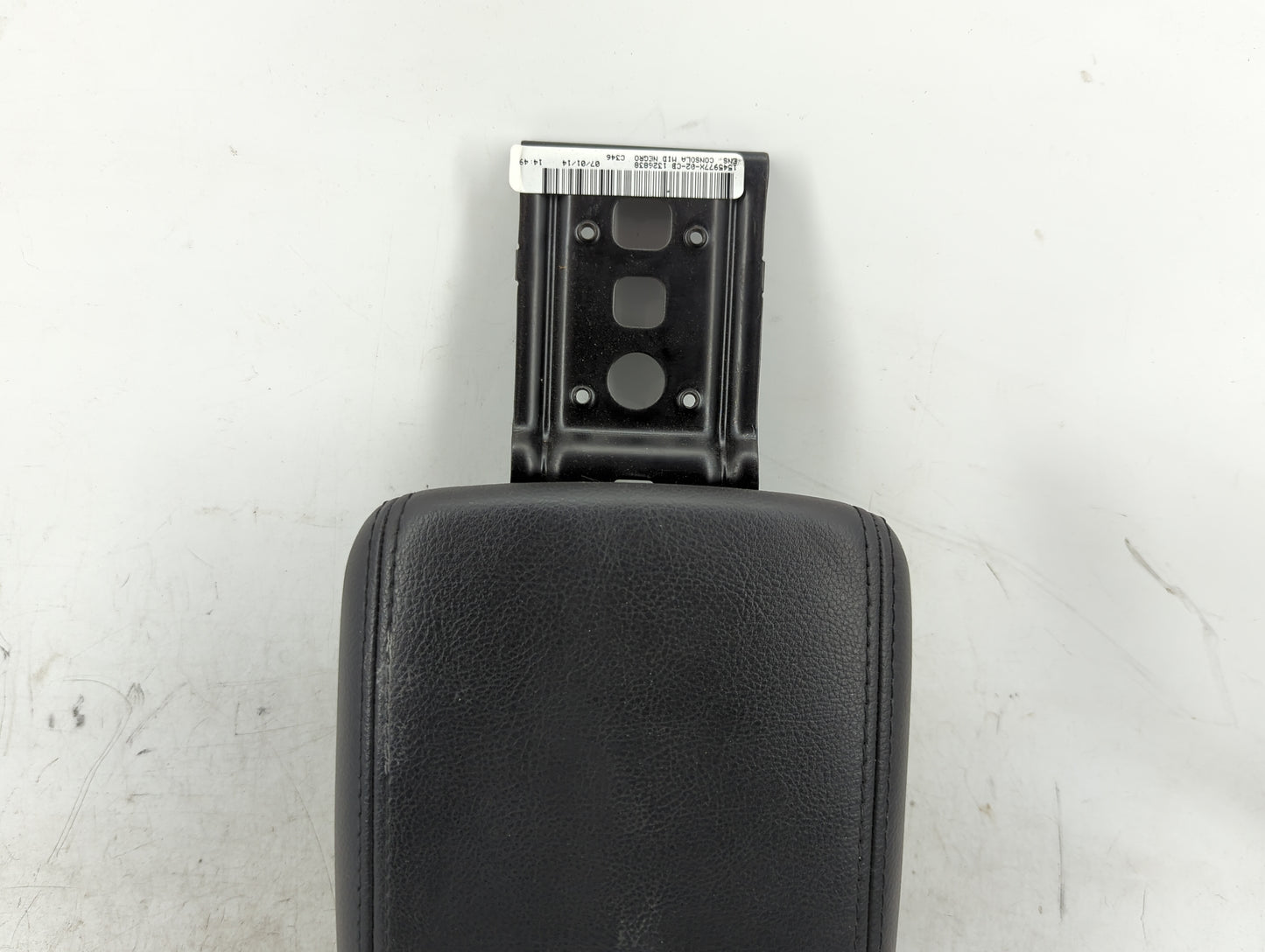 2012-2014 Ford Focus Center Console Armrest Cover Lid Fits Fits 2012 2013 2014 OEM Used Auto Parts - Oemusedautoparts1.com