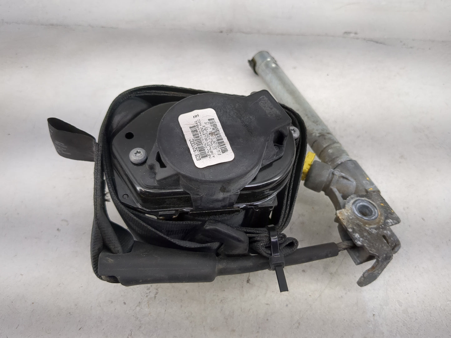 2013-2018 Ford Focus Passenger Front Seatbelt Retractor 1059899 - Oemusedautoparts1.com