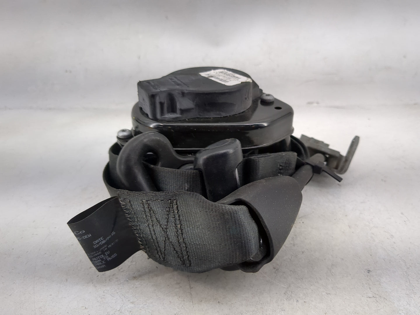 2013-2015 Ford Focus Drvier Front Seatbelt Retractor 1059998 - Oemusedautoparts1.com