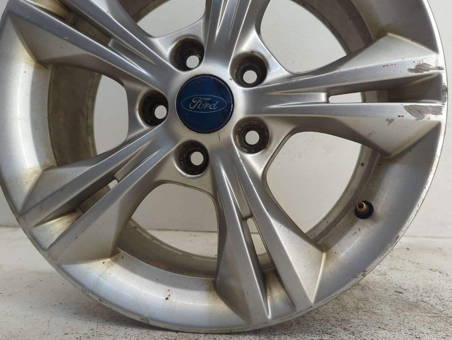 2012-2018 Ford Focus Oem Wheel Rim - Oemusedautoparts1.com