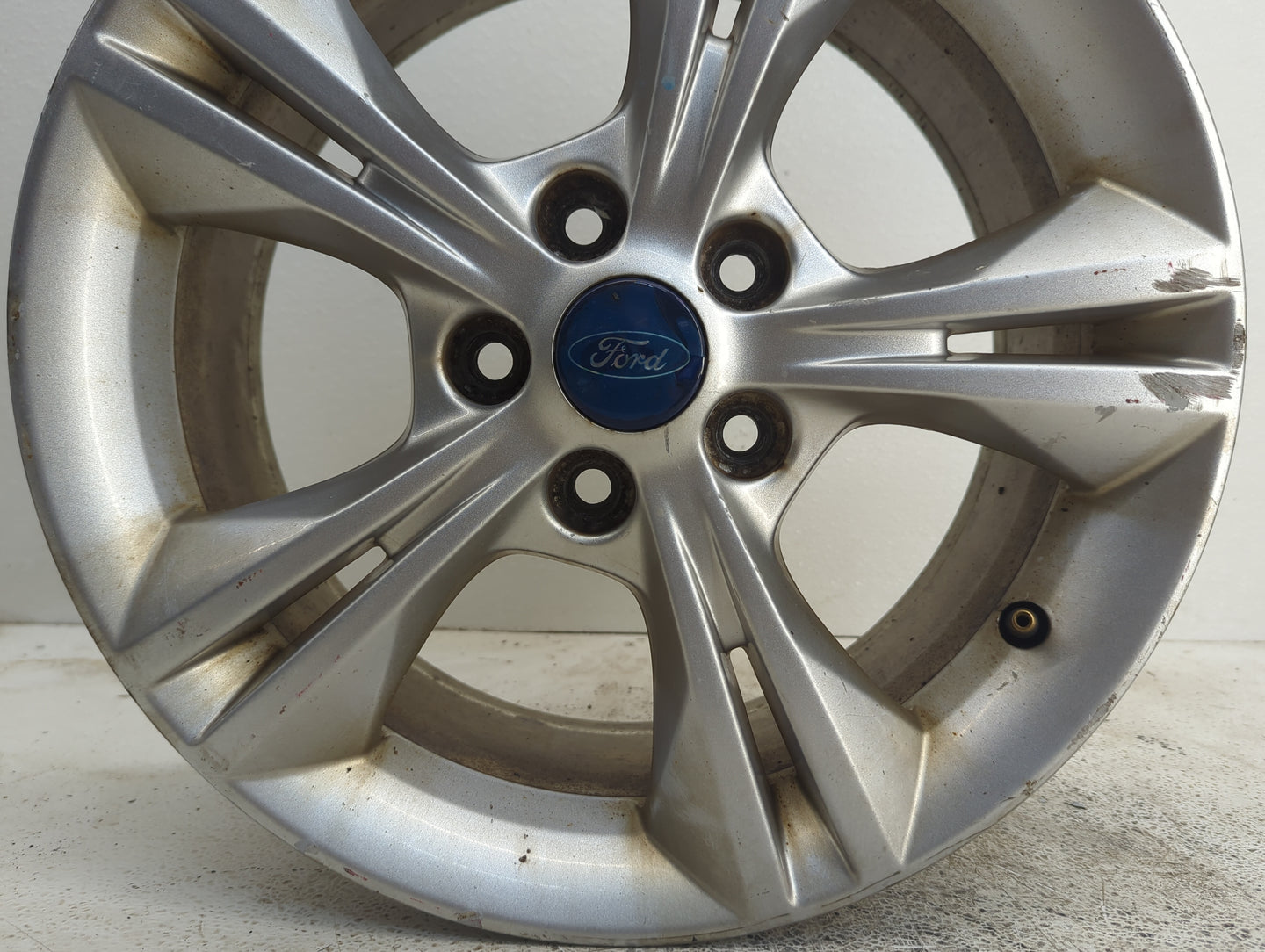 2012-2018 Ford Focus Oem Wheel Rim - Oemusedautoparts1.com