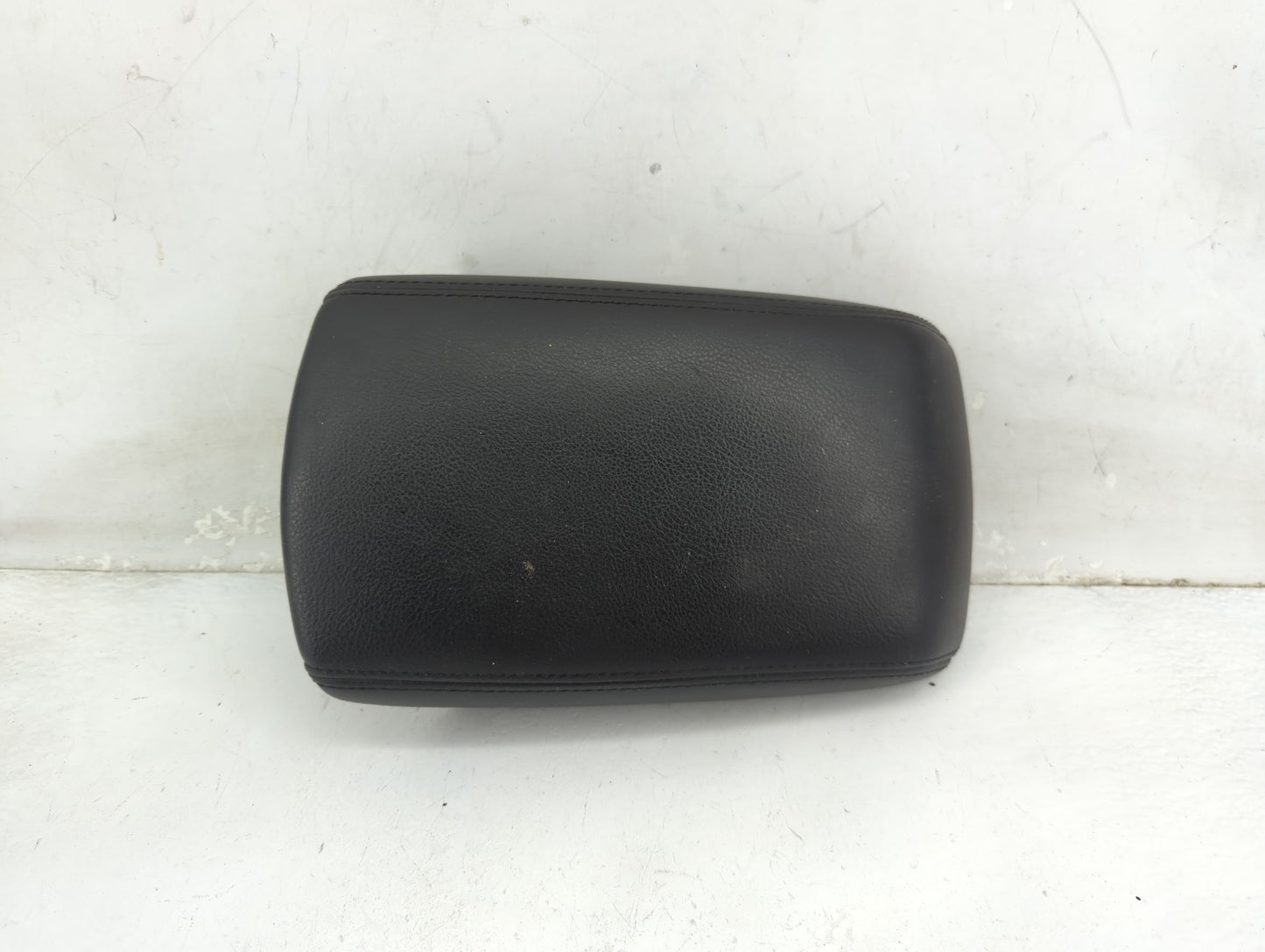 2012-2014 Ford Focus Center Console Armrest Cover Lid Fits Fits 2012 2013 2014 OEM Used Auto Parts - Oemusedautoparts1.com