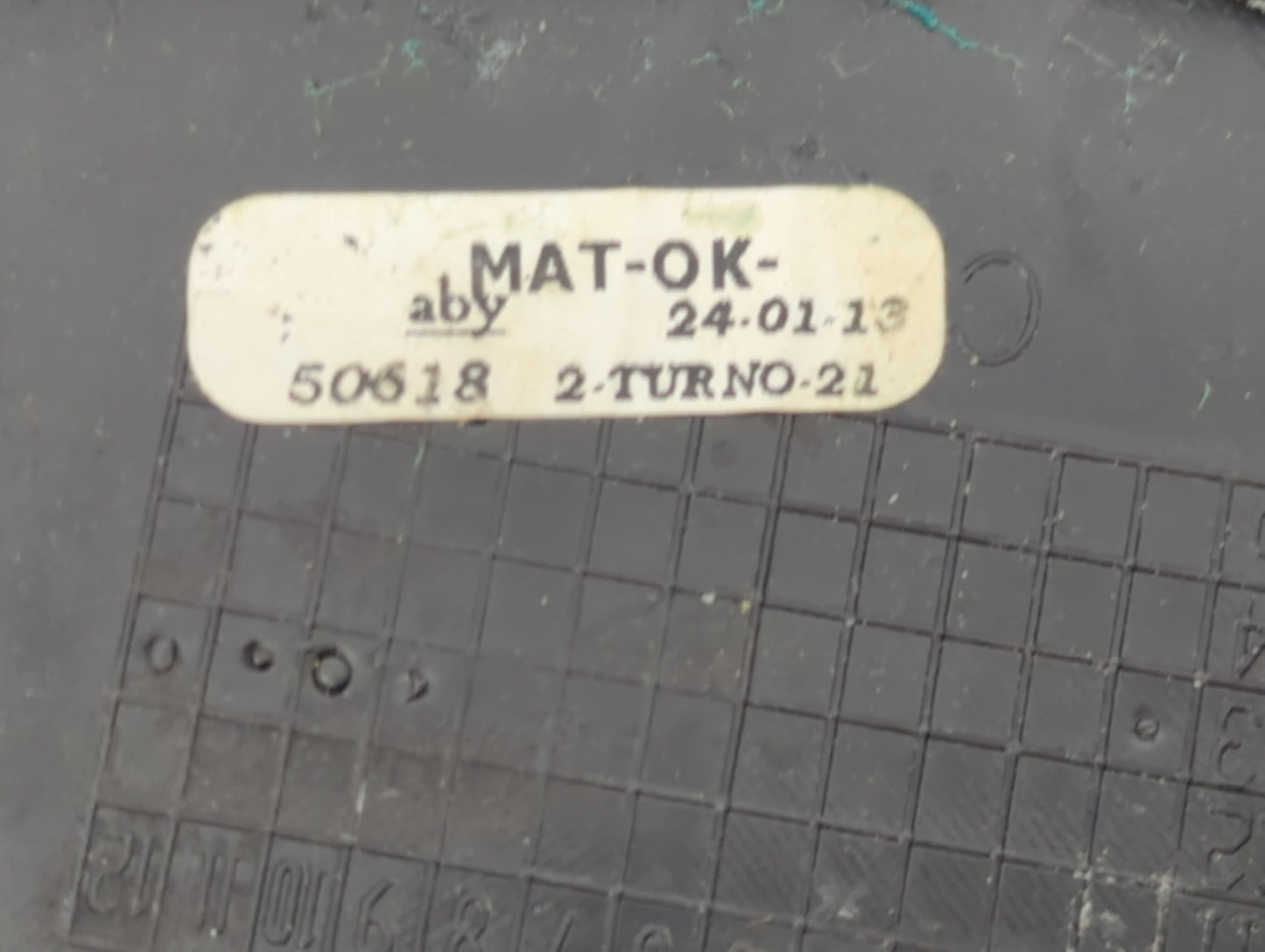 2012-2014 Ford Focus Center Console Armrest Cover Lid Fits Fits 2012 2013 2014 OEM Used Auto Parts - Oemusedautoparts1.com