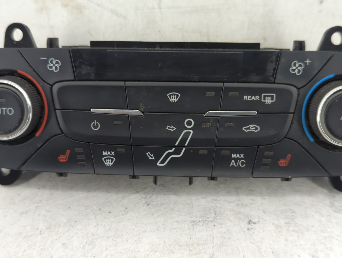 2015-2018 Ford Focus Climate Control Module Temperature AC/Heater Replacement Fits Fits 2015 2016 2017 2018 OEM Used Auto Pa