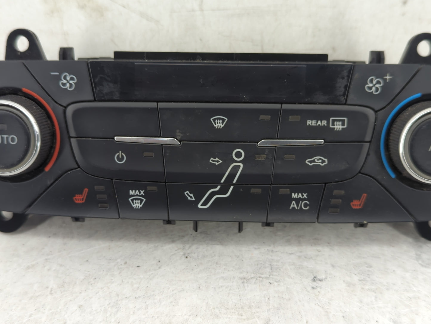 2015-2018 Ford Focus Climate Control Module Temperature AC/Heater Replacement Fits Fits 2015 2016 2017 2018 OEM Used Auto Pa