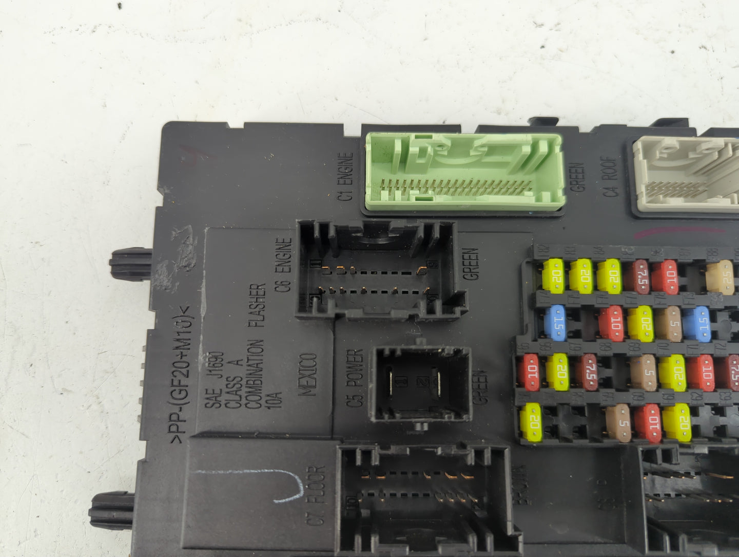 2014-2014 Ford Focus Body Control Module Bcm Inner Cabin Fuse Box - Oemusedautoparts1.com