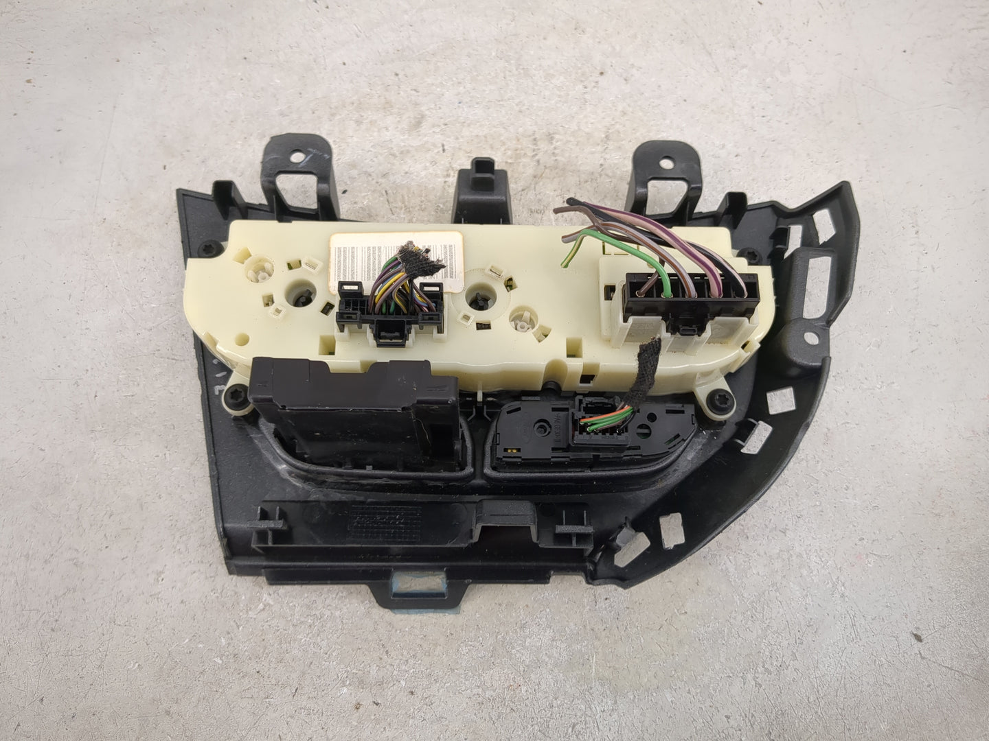 2013-2014 Ford Focus Climate Control Module Temperature AC/Heater Replacement Fits Fits 2013 2014 OEM Used Auto Parts - Oemu
