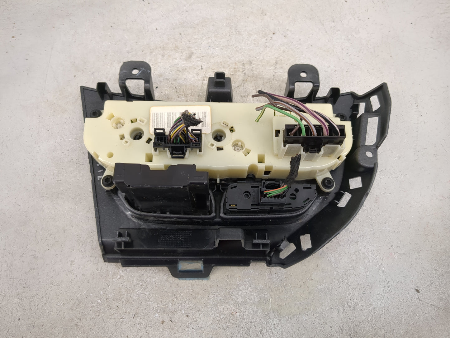 2013-2014 Ford Focus Climate Control Module Temperature AC/Heater Replacement Fits Fits 2013 2014 OEM Used Auto Parts - Oemu