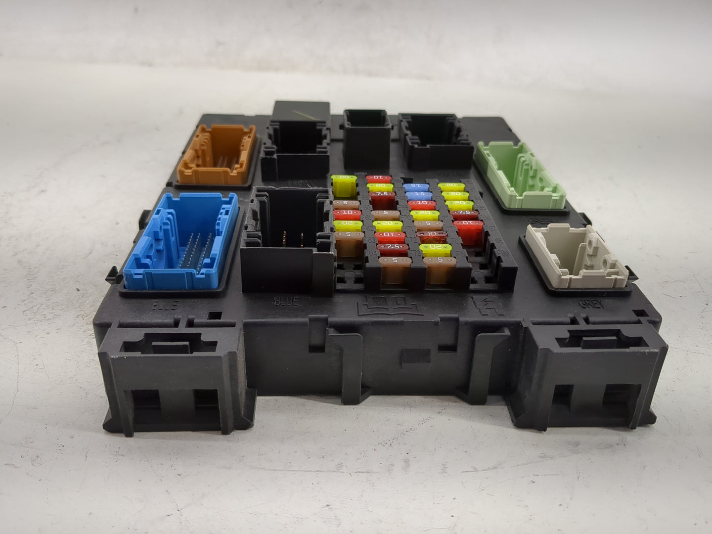 2013-2013 Ford Focus Body Control Module Bcm Inner Cabin Fuse Box - Oemusedautoparts1.com