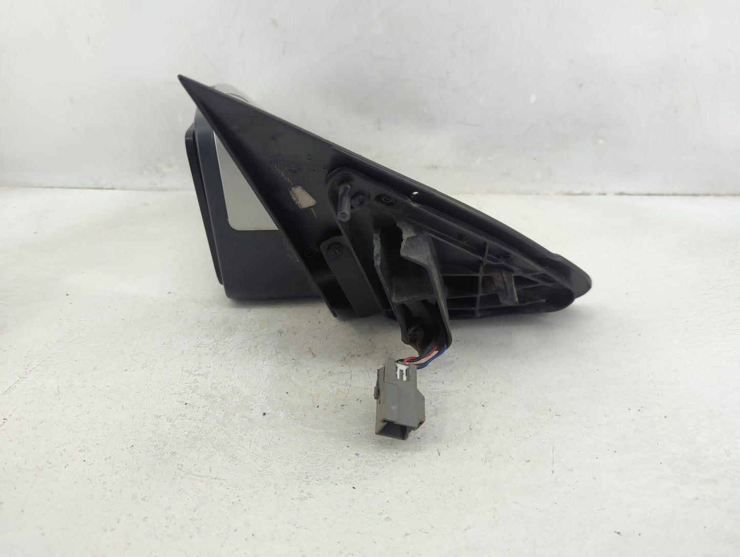 2008-2011 Ford Focus Driver Side View Mirror - Left Door Mirror OEM Used - Oemusedautoparts1.com