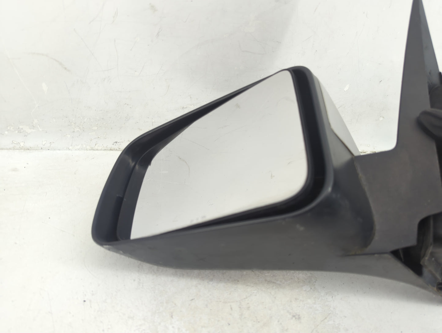 2008-2011 Ford Focus Driver Side View Mirror - Left Door Mirror OEM Used - Oemusedautoparts1.com