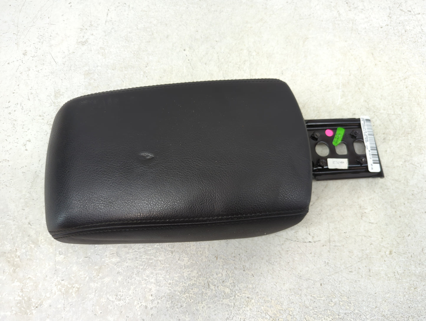 2012-2014 Ford Focus Center Console Armrest Cover Lid Fits Fits 2012 2013 2014 OEM Used Auto Parts - Oemusedautoparts1.com