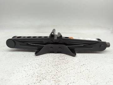 2016 Ford Focus Spare Scissor Car Jack - Oemusedautoparts1.com