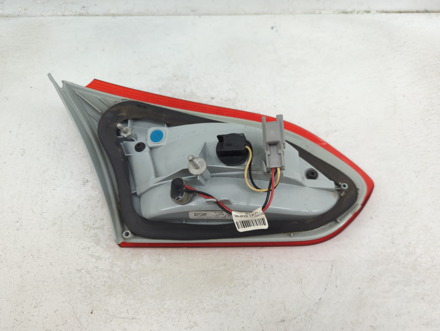 2015-2018 Ford Focus Passenger Right Side Deck Lid Mounted Tail Light - Oemusedautoparts1.com