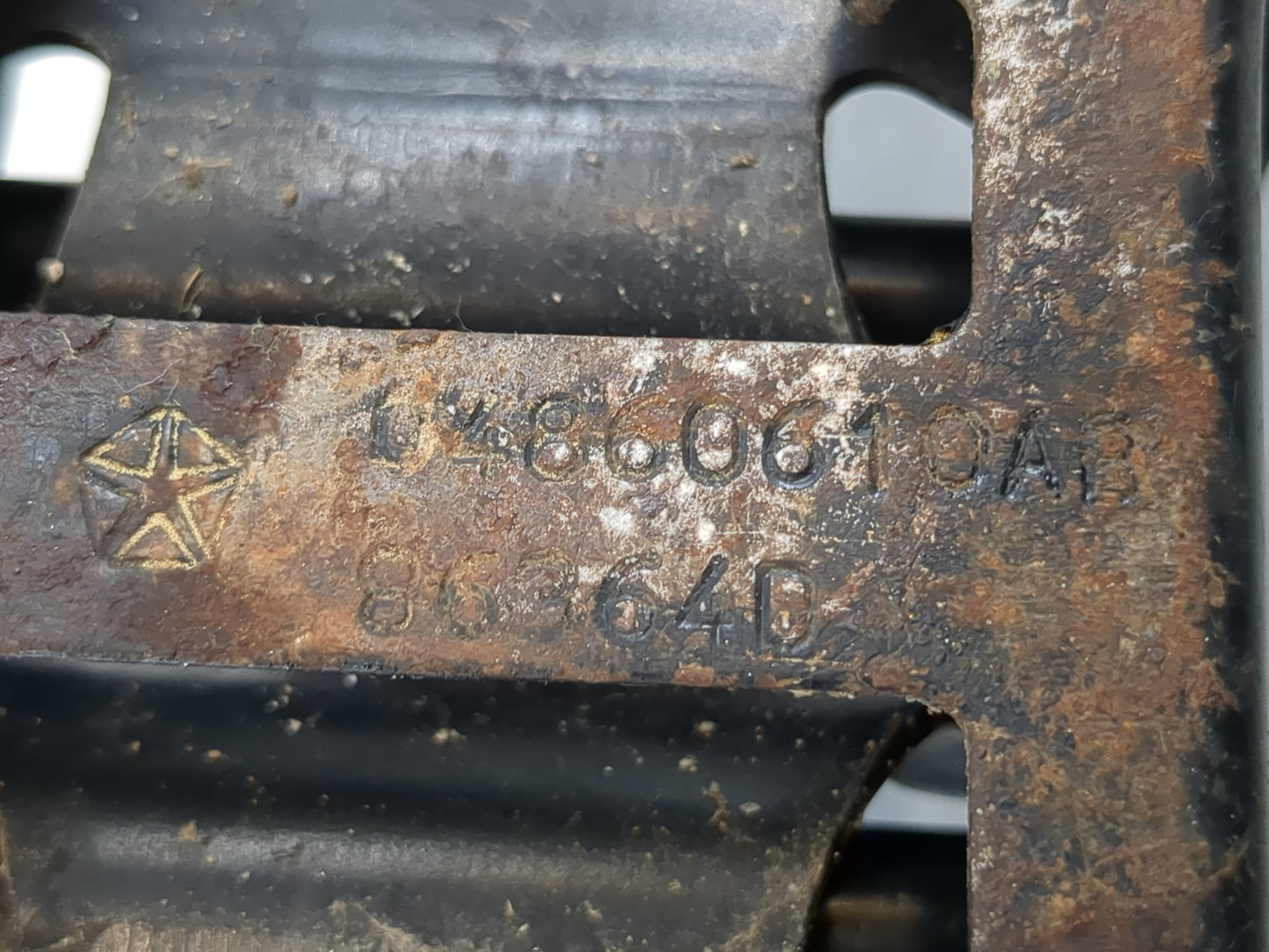 Ford Focus Spare Scissor Car Jack - Oemusedautoparts1.com