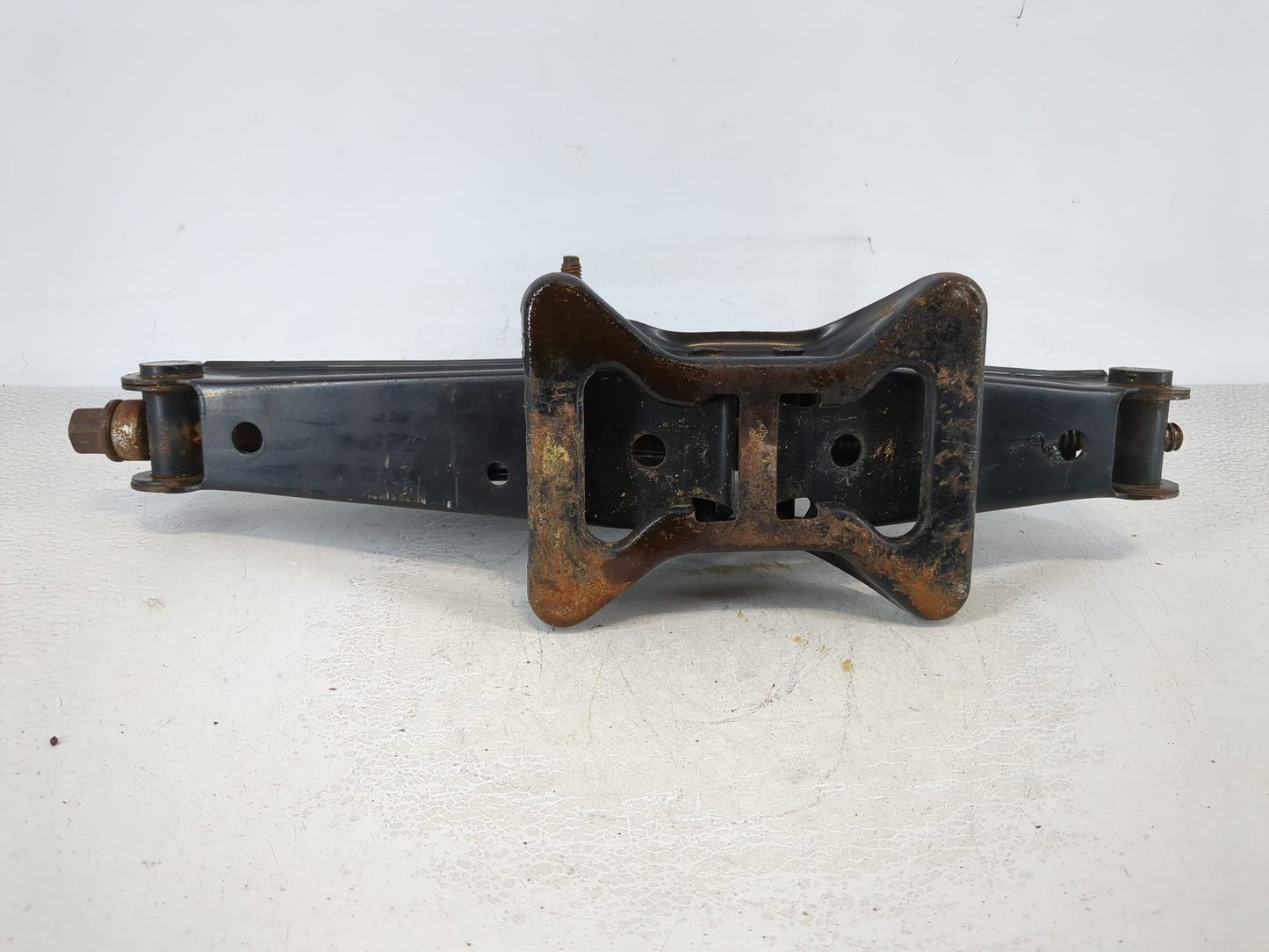 Ford Focus Spare Scissor Car Jack - Oemusedautoparts1.com