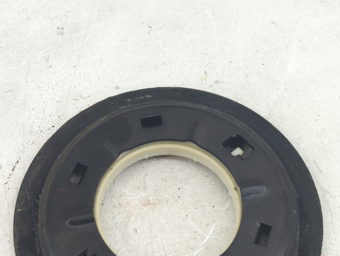 Ford Ford 1416107 - Oemusedautoparts1.com