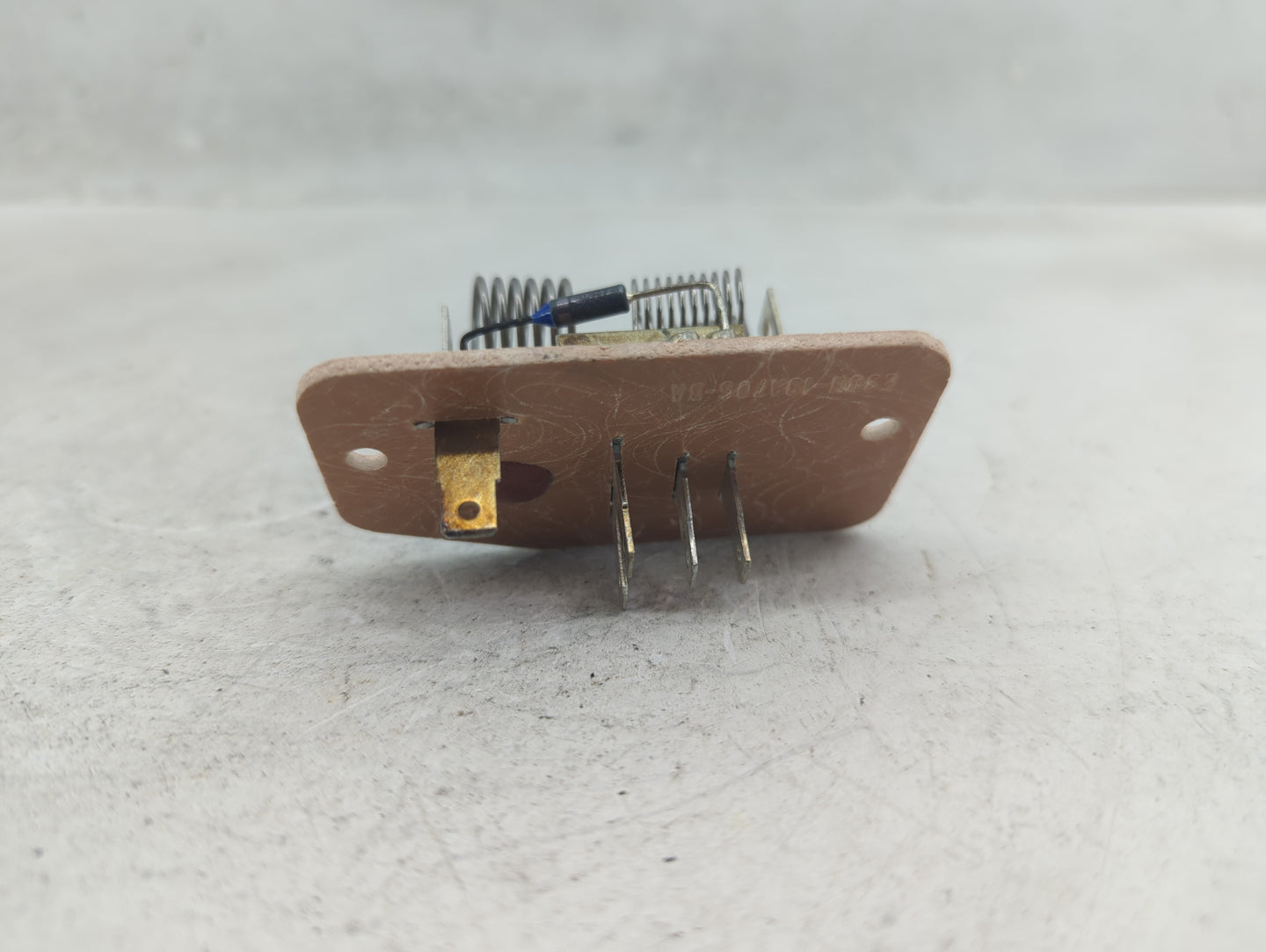 Ford Ford 1416262 - Oemusedautoparts1.com