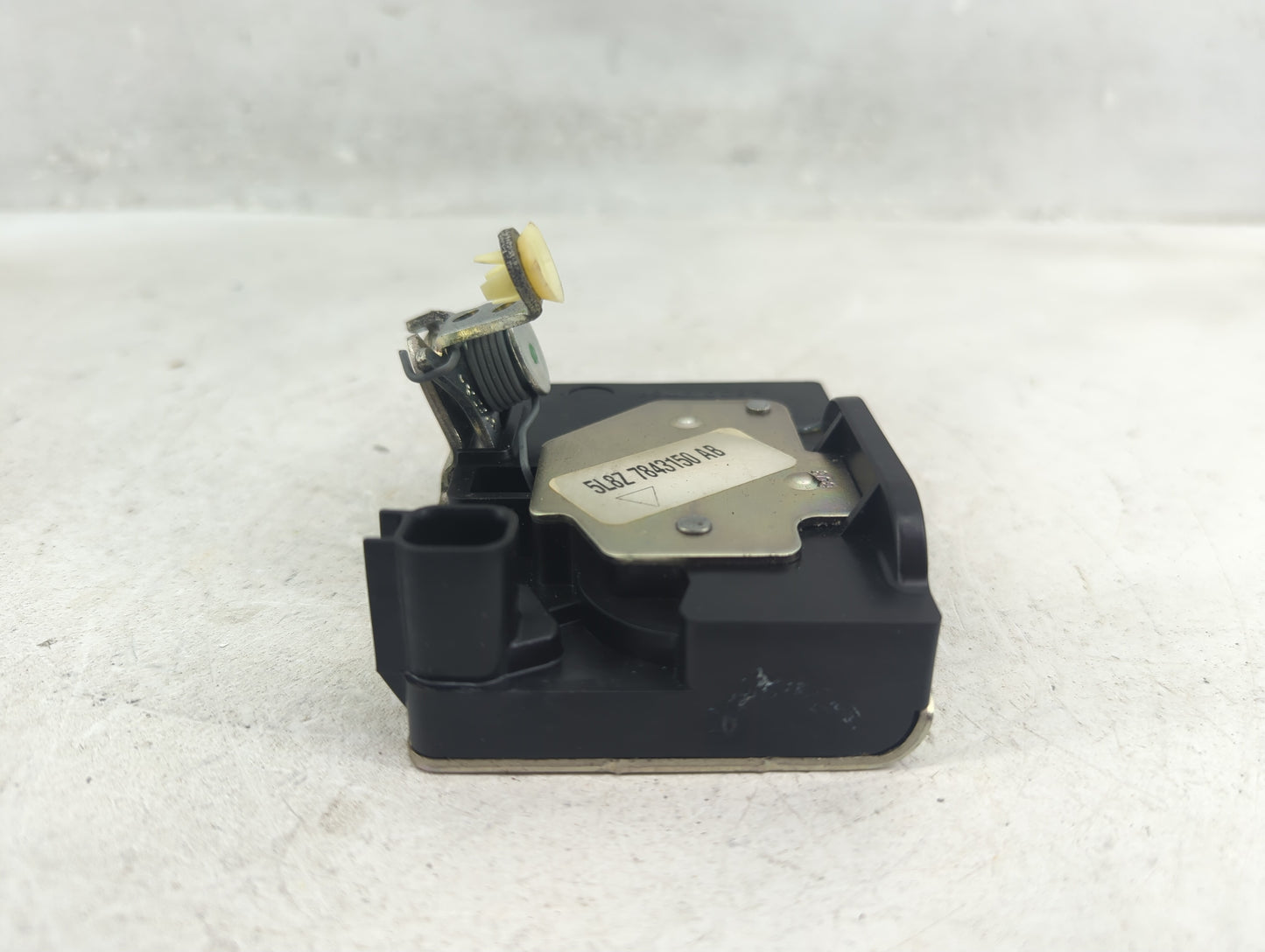 Ford Ford 1416336 - Oemusedautoparts1.com