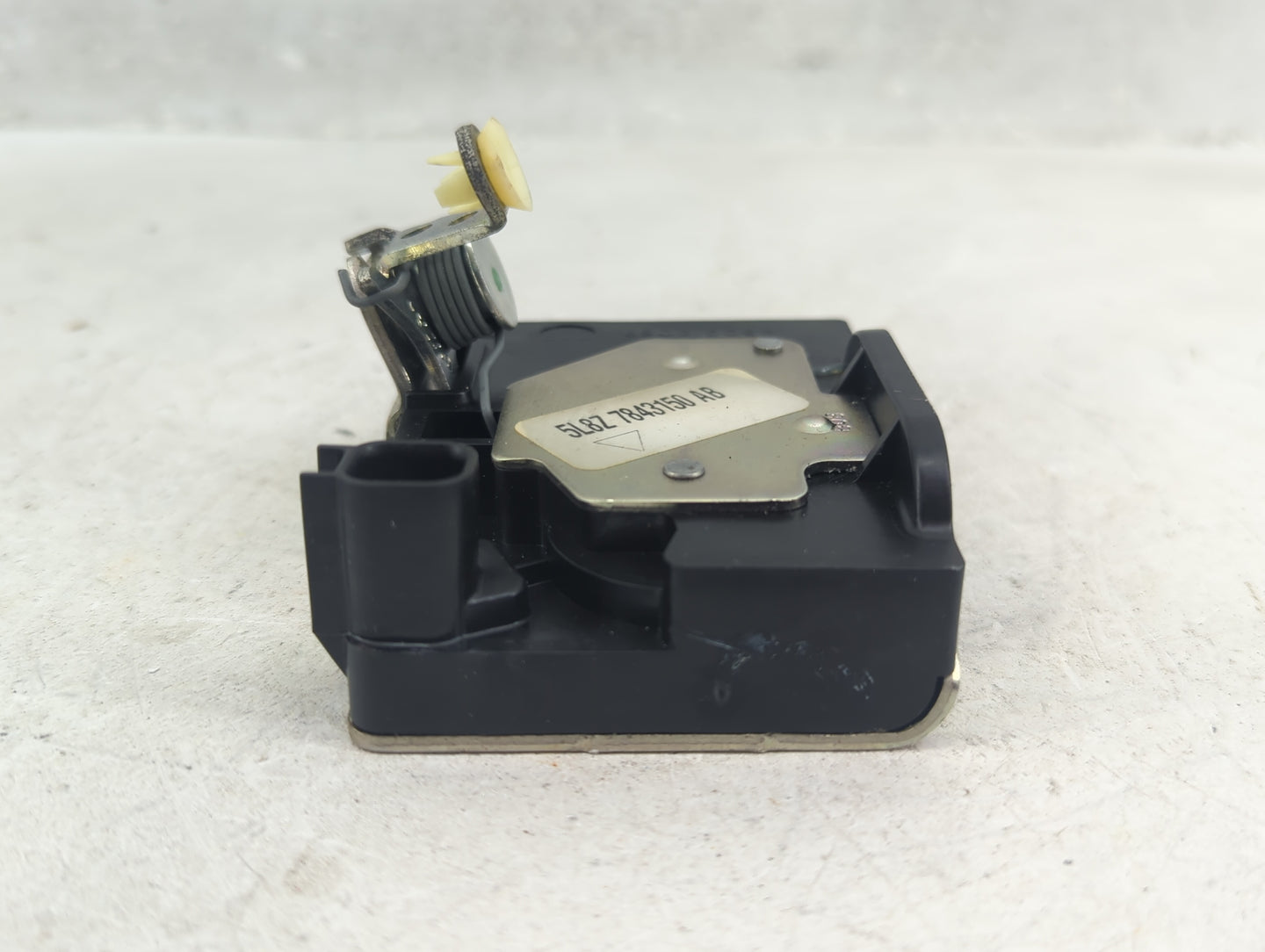 Ford Ford 1416336 - Oemusedautoparts1.com