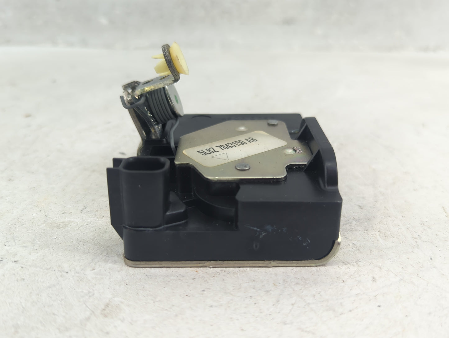 Ford Ford 1416336 - Oemusedautoparts1.com
