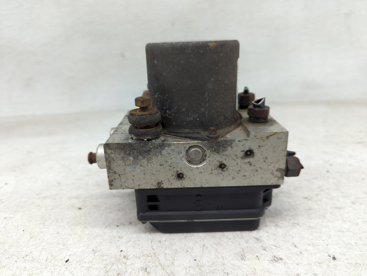 0 Ford Ford F150 Pickup ABS Pump Control Module Replacement Fits Fits 210 OEM Used Auto Parts - Oemusedautoparts1.com