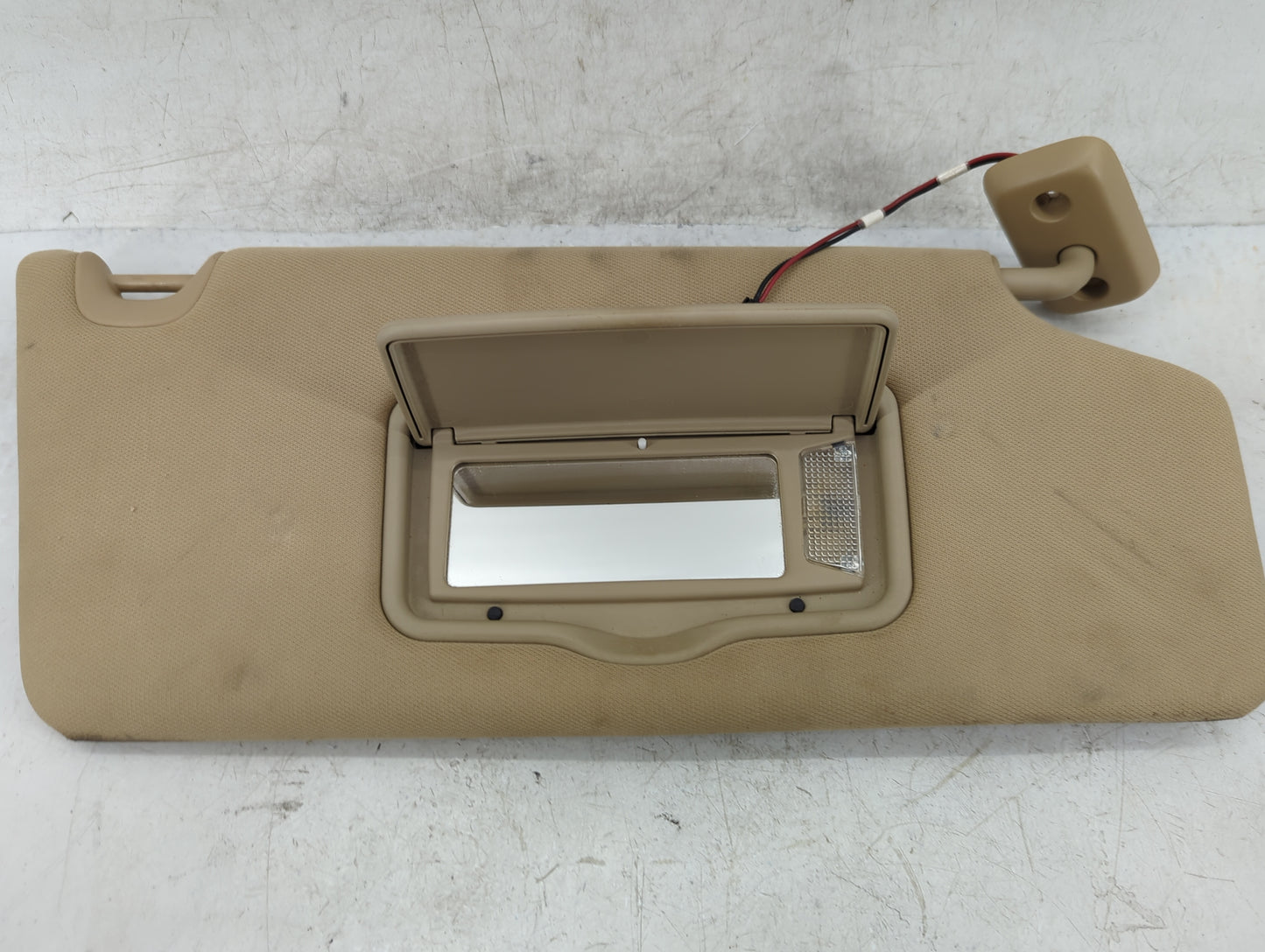 0 Ford Ford F150 Pickup Sun Visor Shade Replacement Passenger Right Mirror Fits Fits 209 2010 OEM Used Auto Parts - Oemuseda