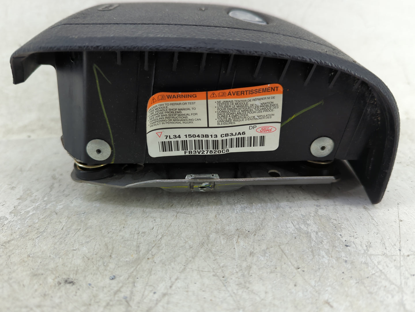Ford Ford F150 Pickup Air Bag Driver Left Steering Wheel Mounted - Oemusedautoparts1.com