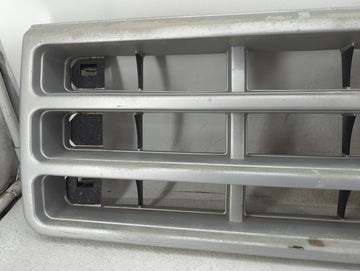 1989 Ford Ford F250 Pickup Front Grille Bumper Not Included - Oemusedautoparts1.com
