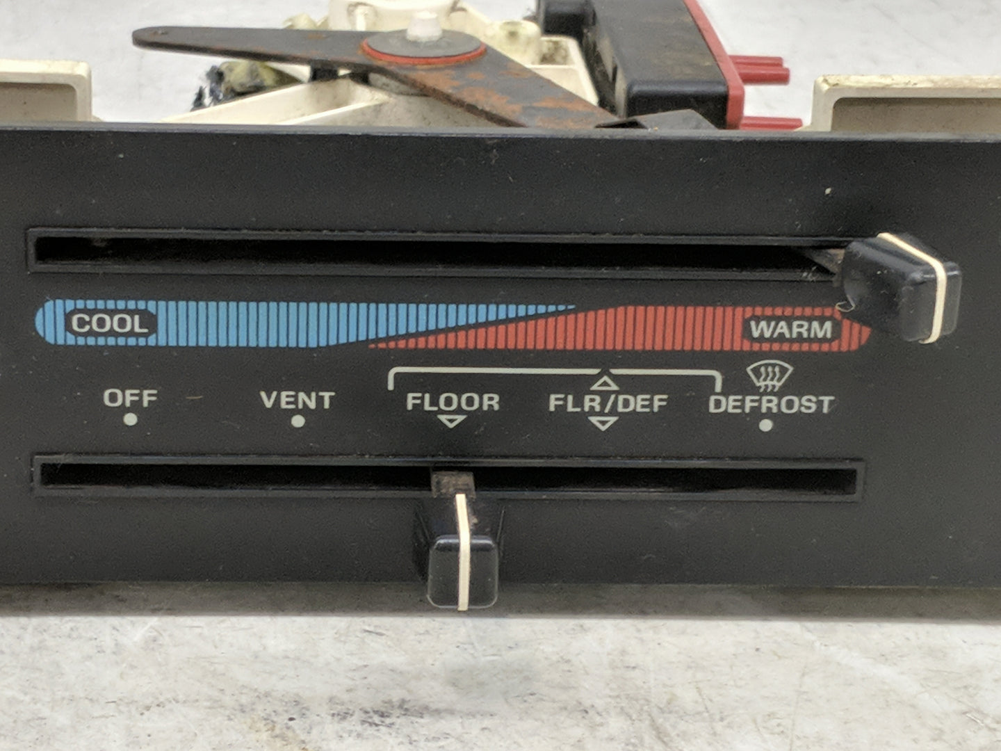 0 Ford Ford F250 Pickup Climate Control Module Temperature AC/Heater Replacement Fits OEM Used Auto Parts - Oemusedautoparts