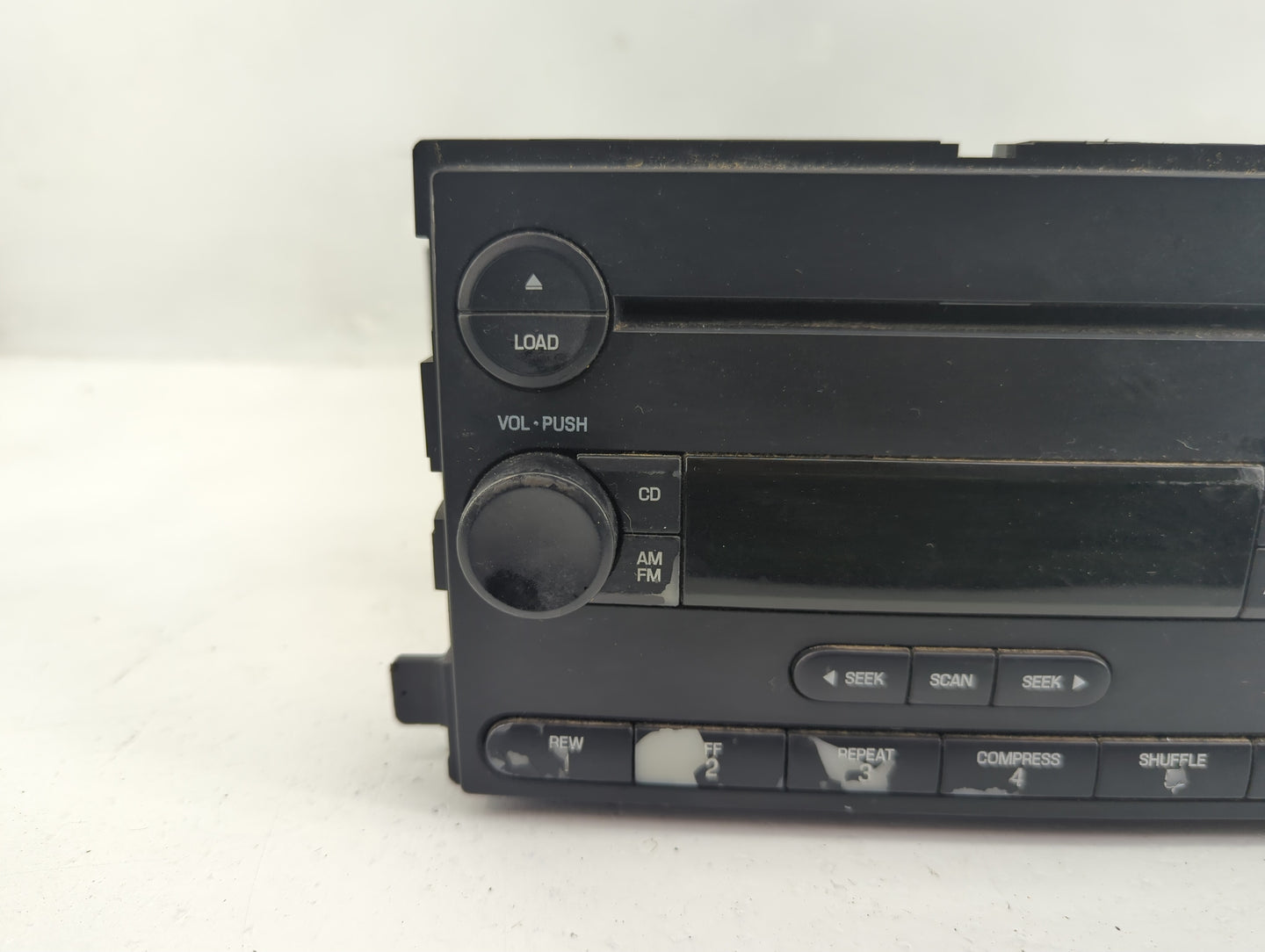 2004-2005 Ford Freestar Radio AM FM Cd Player Receiver Replacement Fits Fits 2004 2005 OEM Used Auto Parts - Oemusedautopart