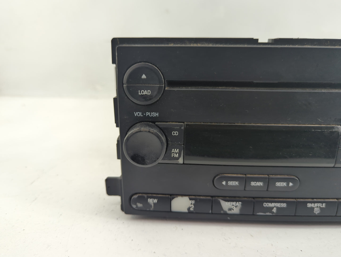 2004-2005 Ford Freestar Radio AM FM Cd Player Receiver Replacement Fits Fits 2004 2005 OEM Used Auto Parts - Oemusedautopart