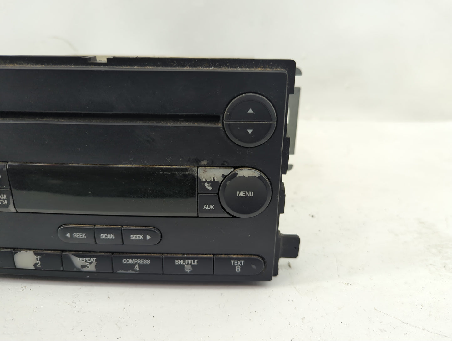 2004-2005 Ford Freestar Radio AM FM Cd Player Receiver Replacement Fits Fits 2004 2005 OEM Used Auto Parts - Oemusedautopart