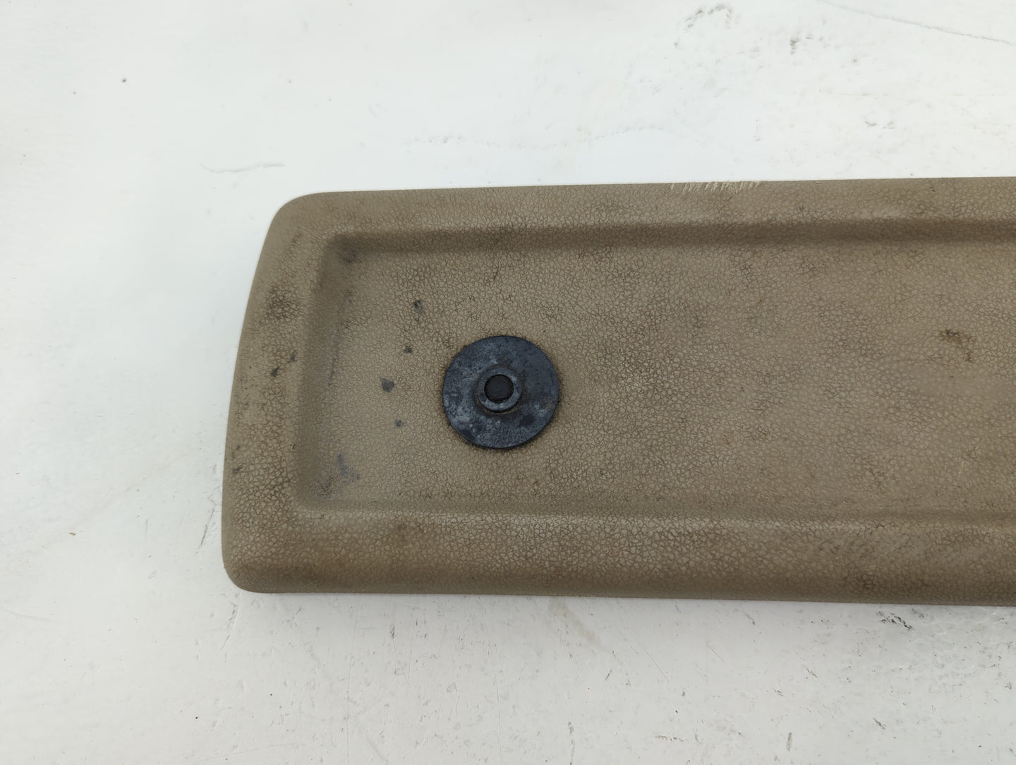 2004-2007 Ford Freestar Center Console Armrest Cover Lid Fits Fits 2004 2005 2006 2007 OEM Used Auto Parts - Oemusedautopart