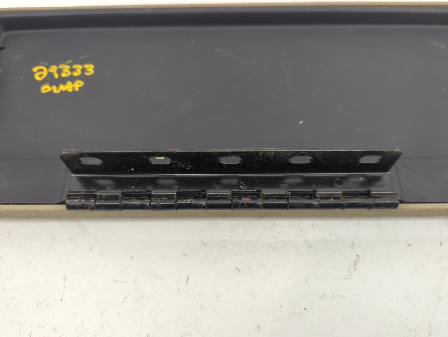 2004-2007 Ford Freestar Center Console Armrest Cover Lid Fits Fits 2004 2005 2006 2007 OEM Used Auto Parts - Oemusedautopart