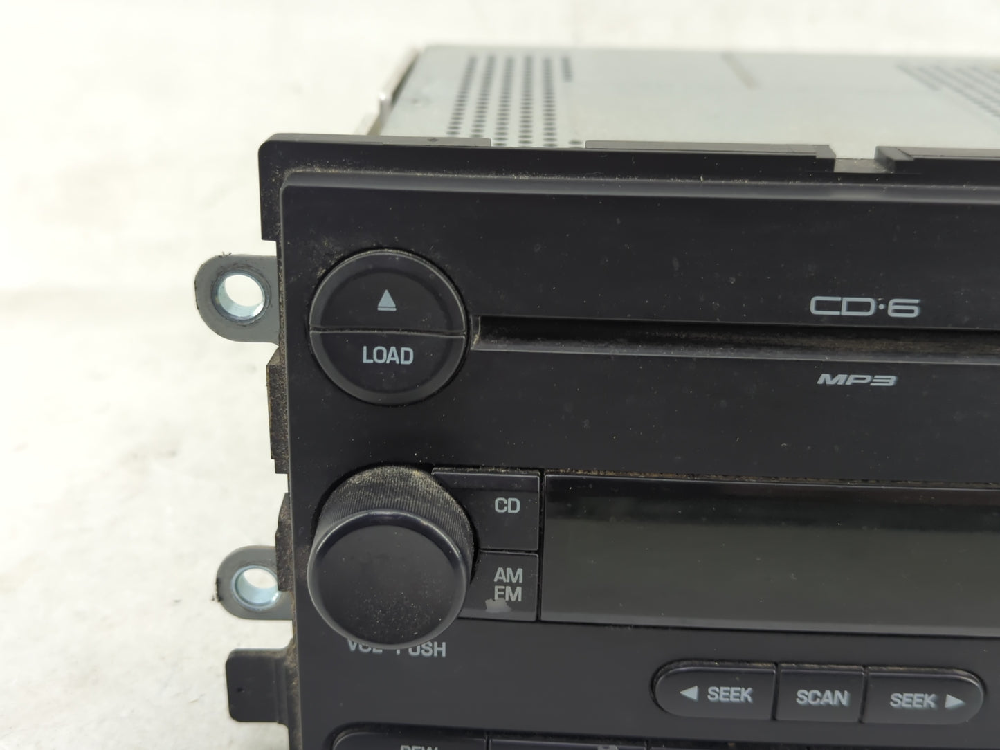0 Ford Freestyle Radio AM FM Cd Player Receiver Replacement Fits OEM Used Auto Parts - Oemusedautoparts1.com