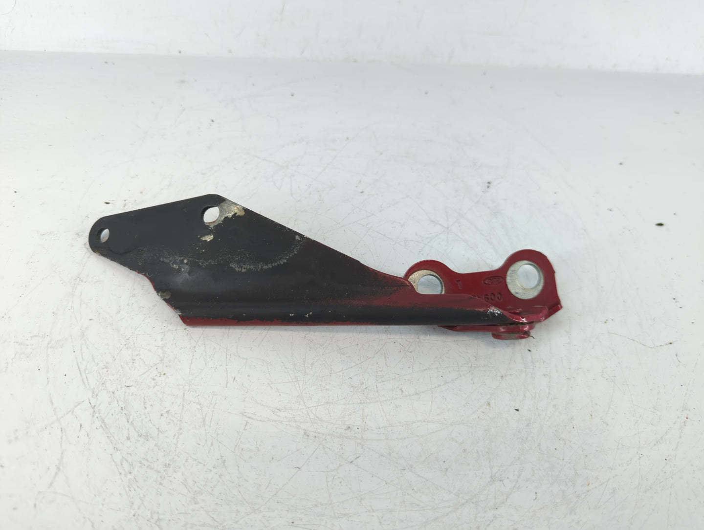 2005 Ford Freestyle Driver Hood Hinge - Oemusedautoparts1.com
