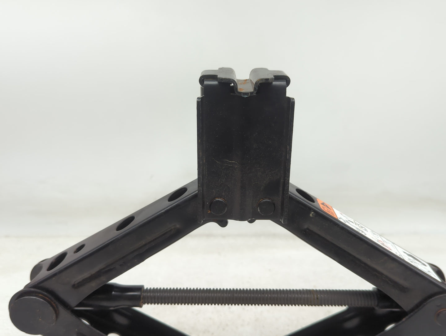 2015 Ford Fusion Spare Scissor Car Jack 1057807 - Oemusedautoparts1.com