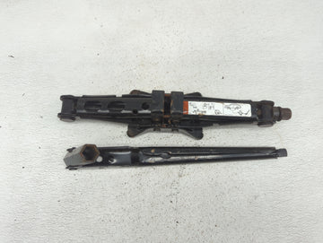 2011 Ford Fusion Spare Scissor Car Jack