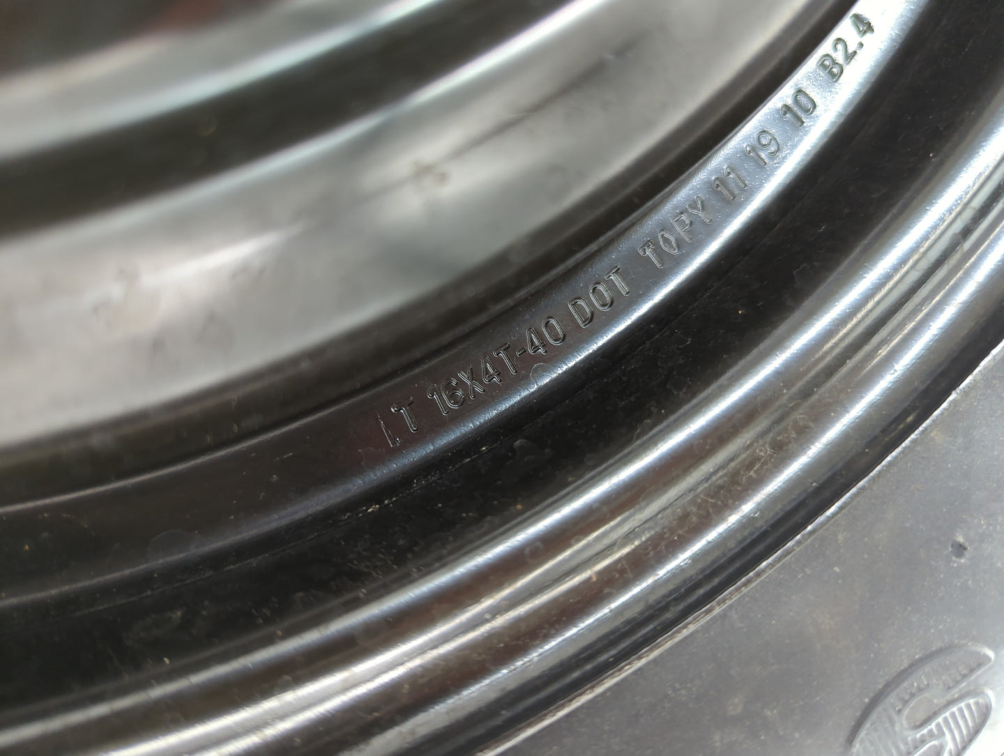 2006-2012 Ford Fusion Spare Donut Tire Wheel Rim Oem - Oemusedautoparts1.com