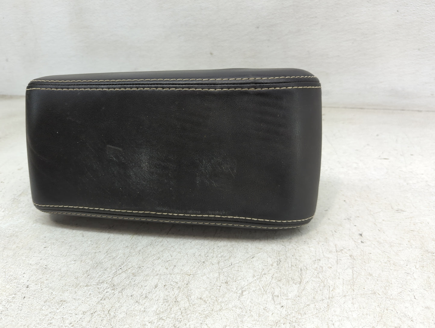 2010-2012 Ford Fusion Center Console Armrest Cover Lid Fits Fits 2010 2011 2012 OEM Used Auto Parts - Oemusedautoparts1.com