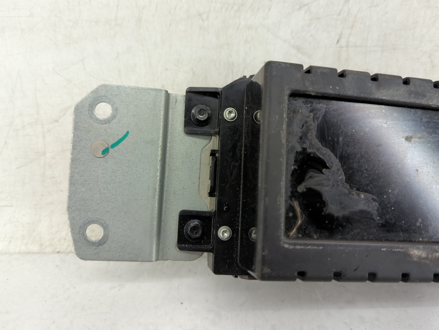 2013-2015 Ford Fusion Radio AM FM Cd Player Receiver Replacement Fits Fits 2013 2014 2015 OEM Used Auto Parts - Oemusedautop