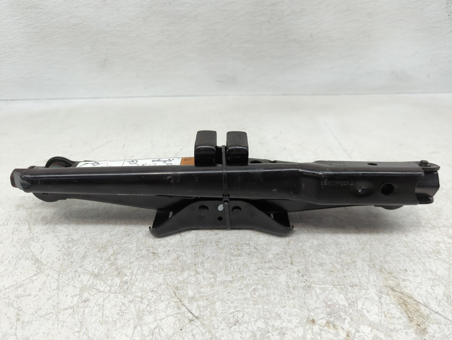 Ford Fusion Spare Scissor Car Jack 1085673 - Oemusedautoparts1.com
