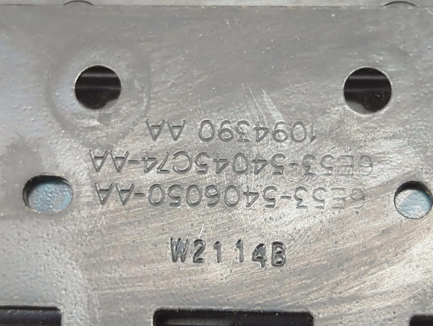 2010-2012 Ford Fusion Center Console Armrest Cover Lid Fits Fits 2010 2011 2012 OEM Used Auto Parts - Oemusedautoparts1.com