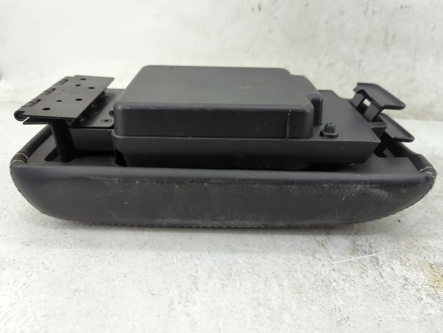 2010-2012 Ford Fusion Center Console Armrest Cover Lid Fits Fits 2010 2011 2012 OEM Used Auto Parts - Oemusedautoparts1.com