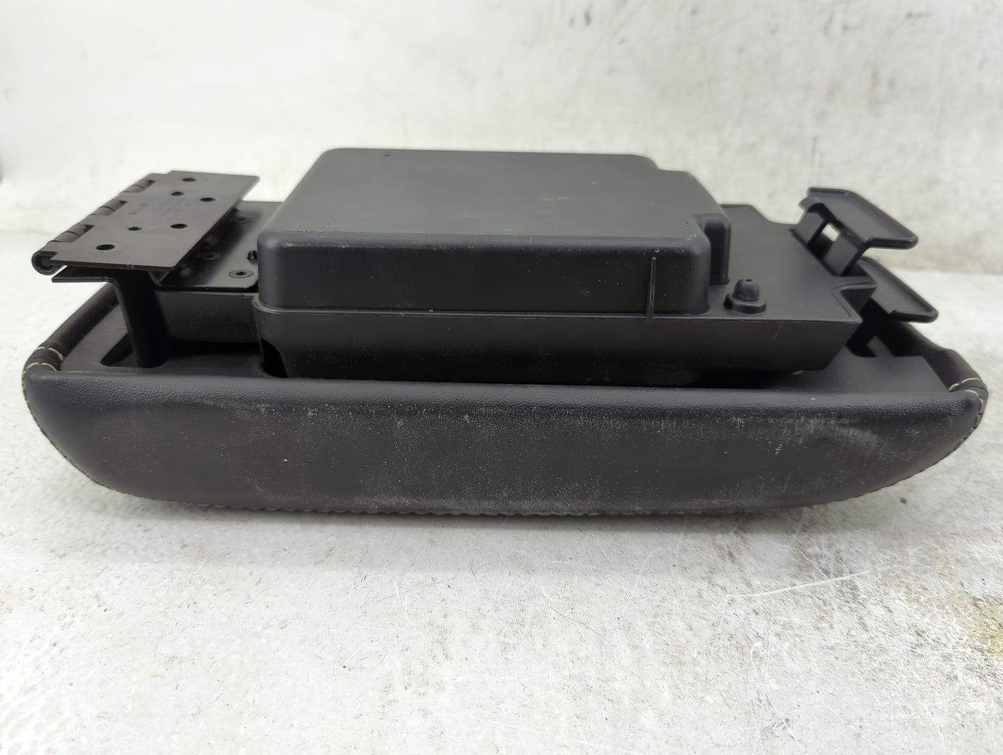 2010-2012 Ford Fusion Center Console Armrest Cover Lid Fits Fits 2010 2011 2012 OEM Used Auto Parts - Oemusedautoparts1.com