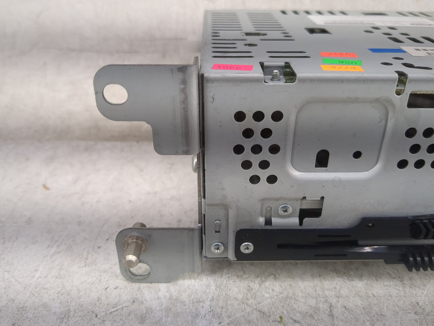 2013-2015 Ford Fusion Radio AM FM Cd Player Receiver Replacement Fits Fits 2013 2014 2015 OEM Used Auto Parts - Oemusedautop