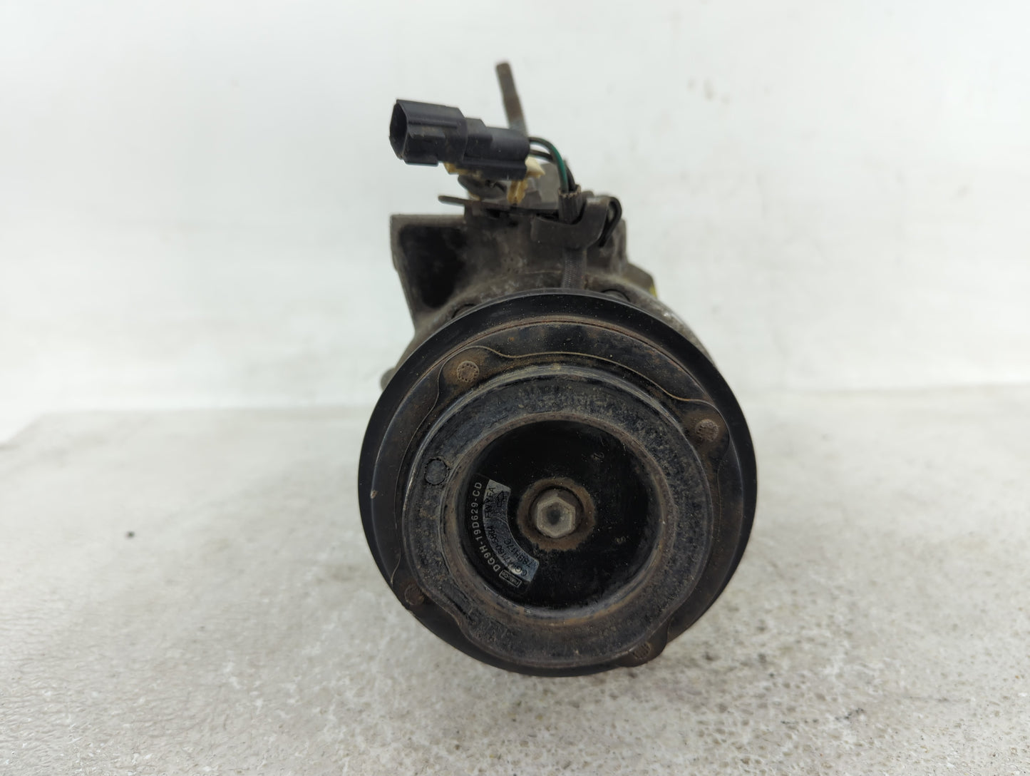 2013-2018 Ford Fusion Air Conditioning A/c Ac Compressor Oem 1240331 - Oemusedautoparts1.com