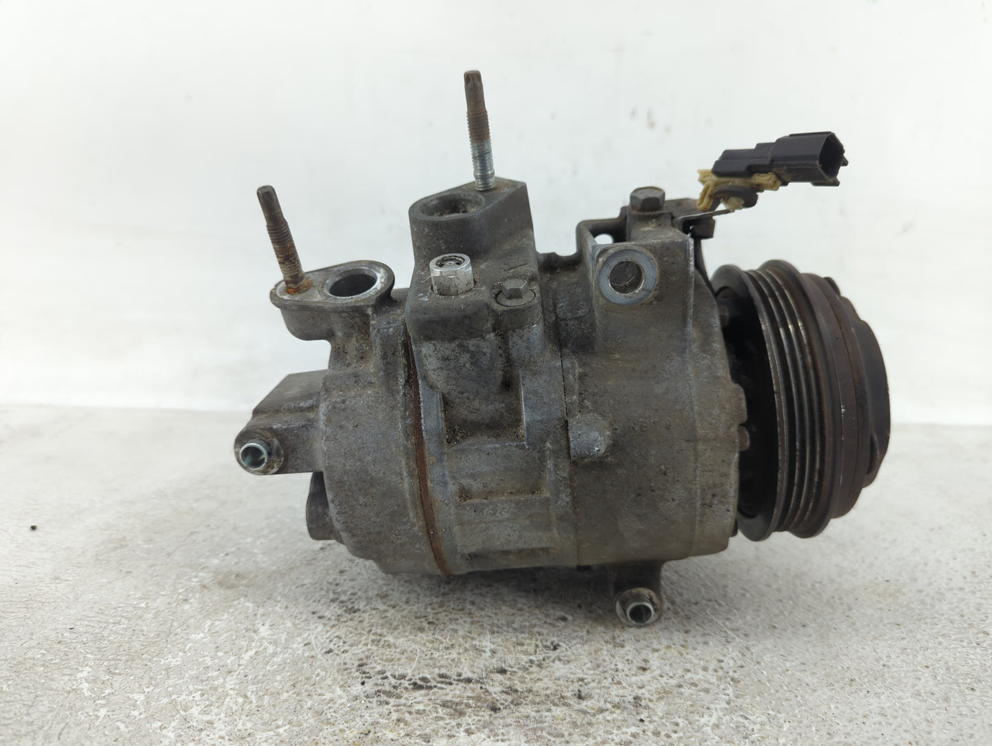 2013-2018 Ford Fusion Air Conditioning A/c Ac Compressor Oem 1240331 - Oemusedautoparts1.com